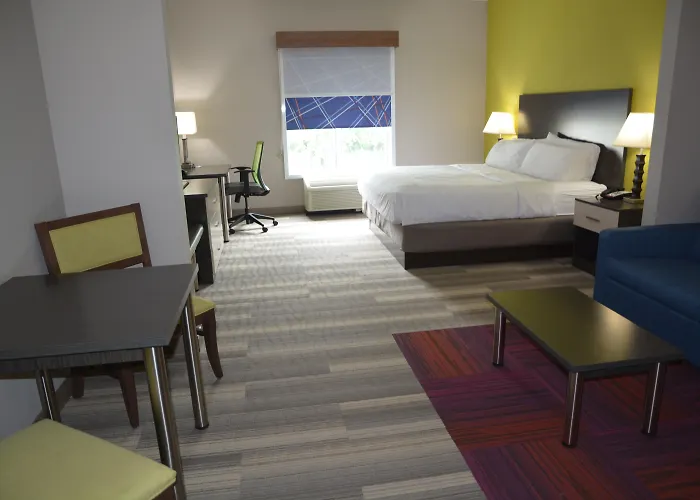 Holiday Inn Express & Suites Caryville By Ihg
