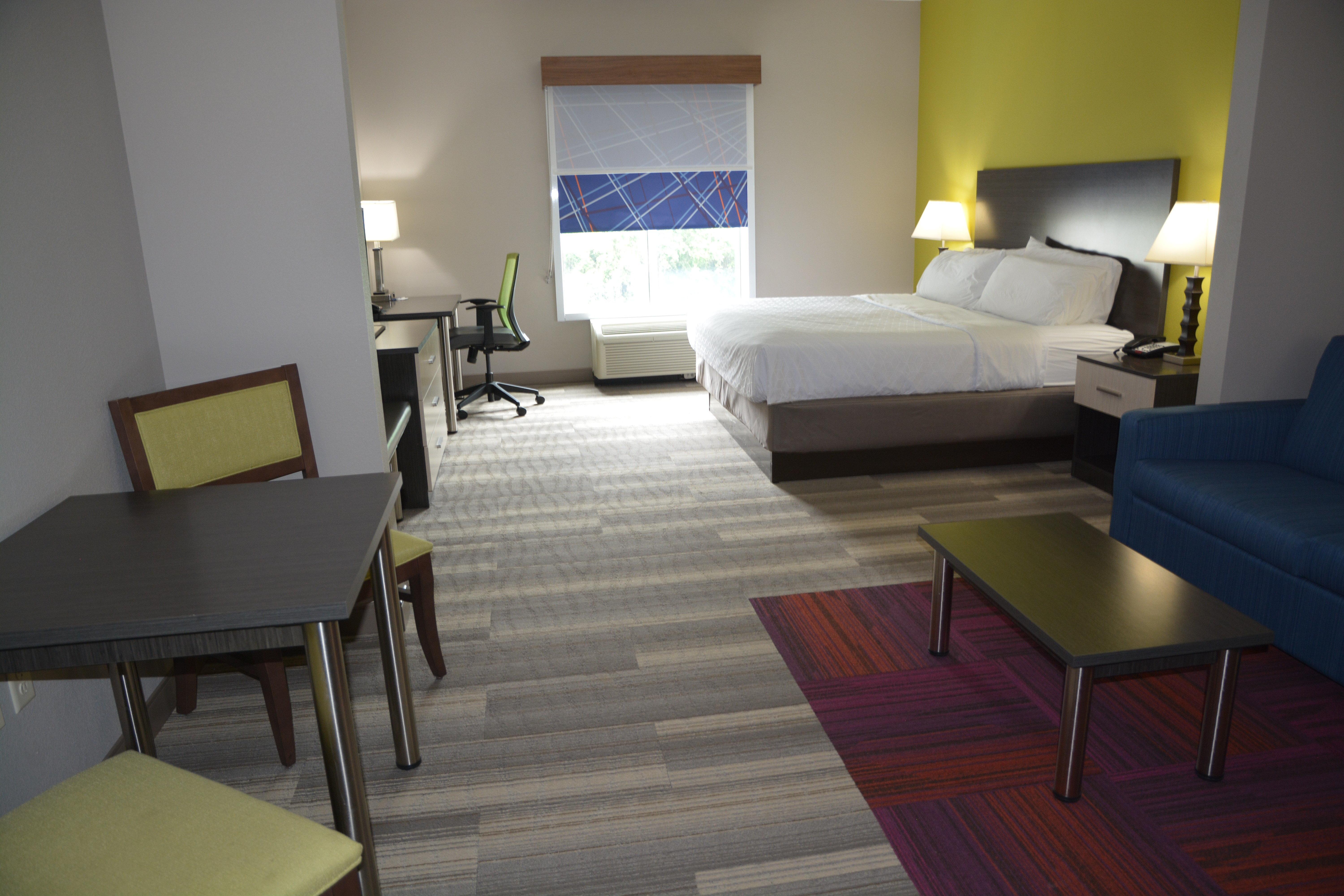 Express & By Ihg Caryville