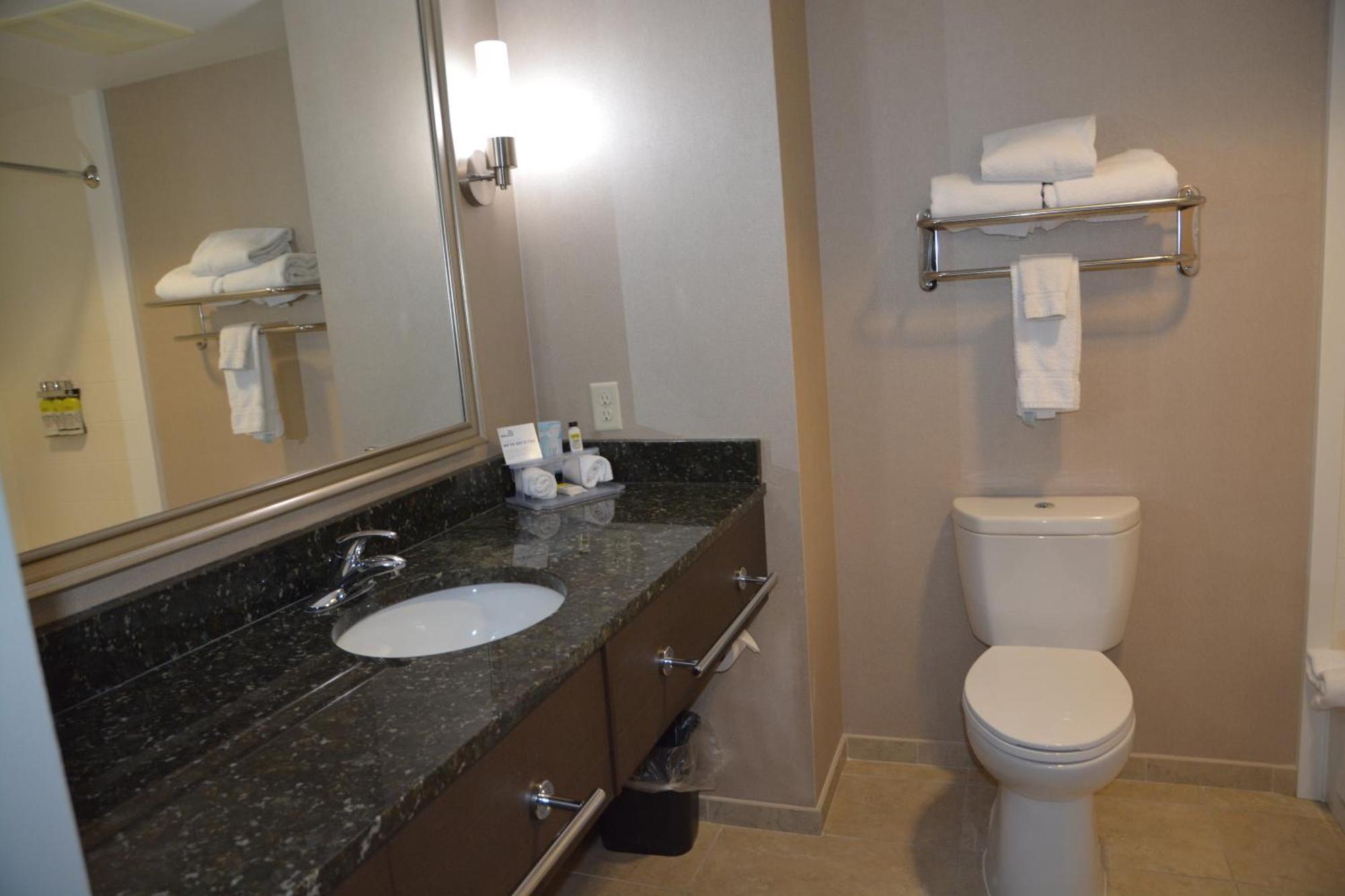 Express & By Ihg Hotel