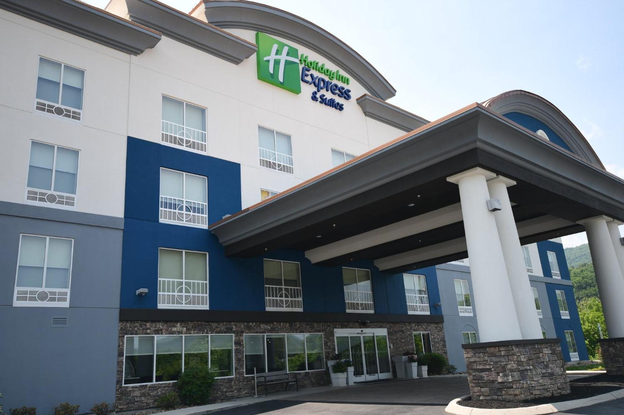Express & By Ihg Hotel Caryville