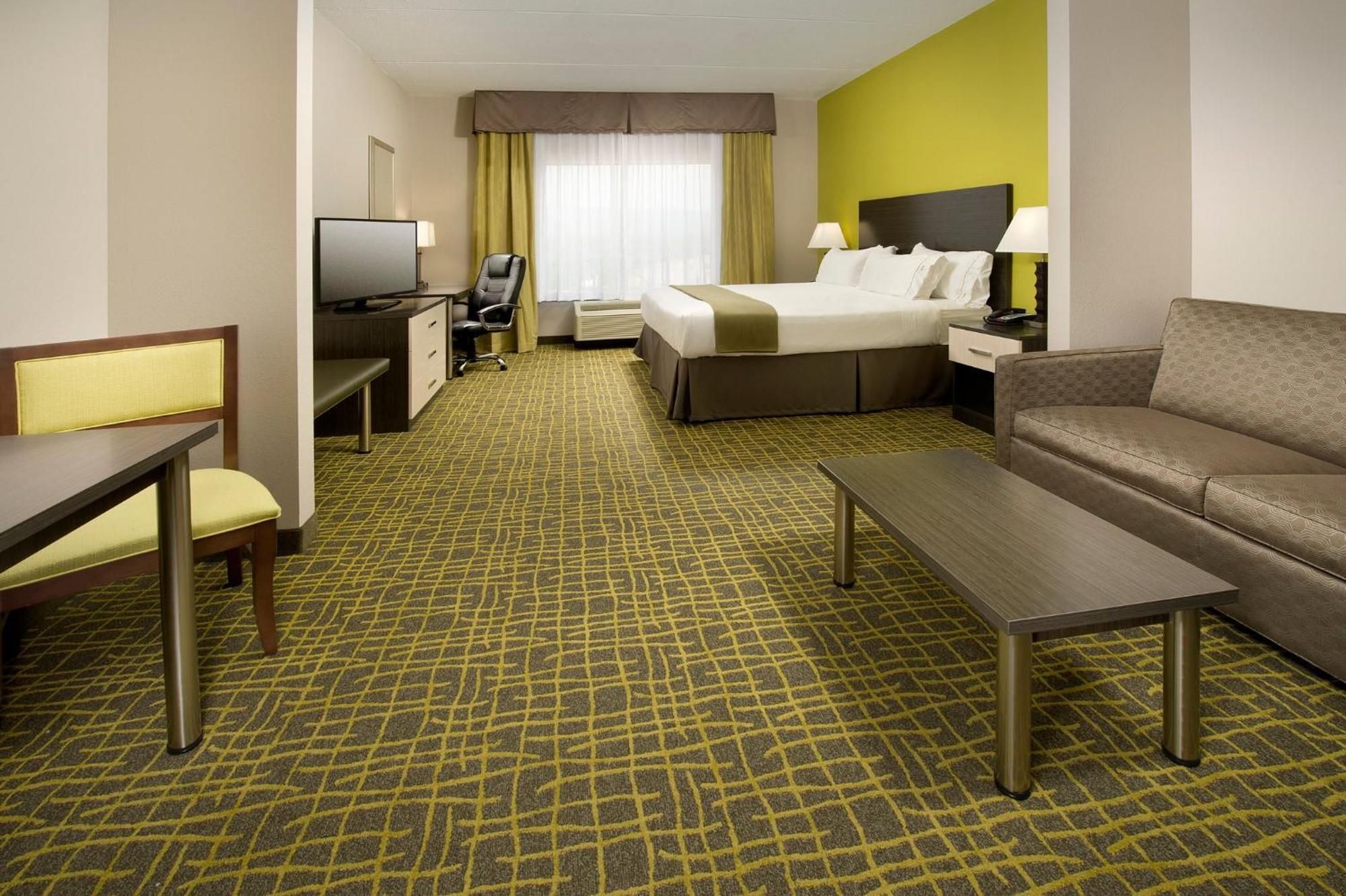 Express & By Ihg Caryville
