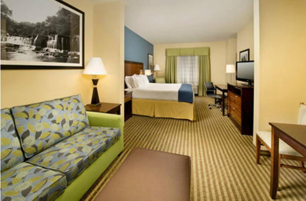 Hotel Express & By Ihg Caryville